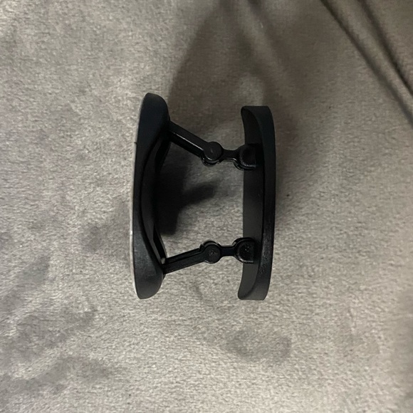 NWT POP Socket Purple Lips w/ Gem - Picture 2 of 3